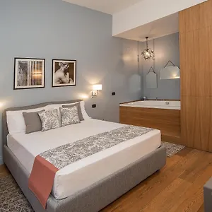 https://likeyourhome-80-sq-m-luxury-apartment-with-jacuzzi-in.it-romehotels.com